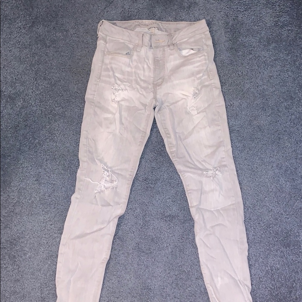 Woman’s American Eagle Jeans